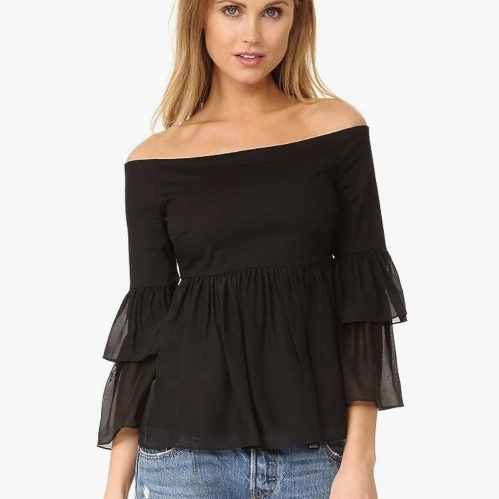 In mystery bundle NWT RACHEL ZOE 🤩layered cold shoulder chiffon top -layered - Picture 2 of 14